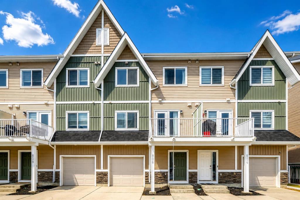 Picture for 806, 32 Red Embers Parade NE