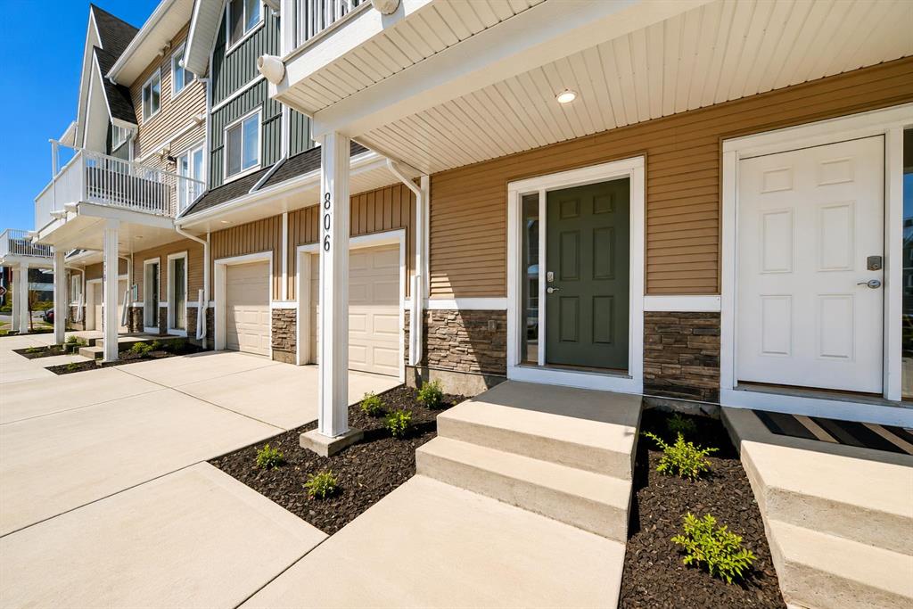 Picture for 806, 32 Red Embers Parade NE