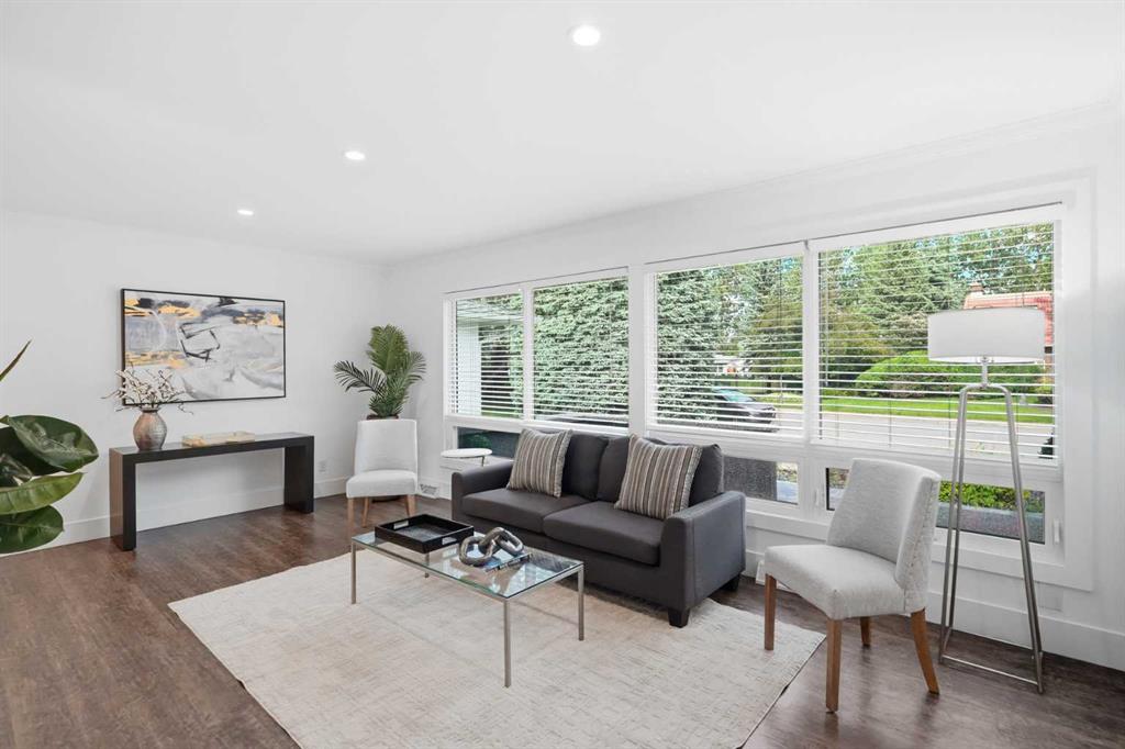 Picture for 10012 Willowview Road SE