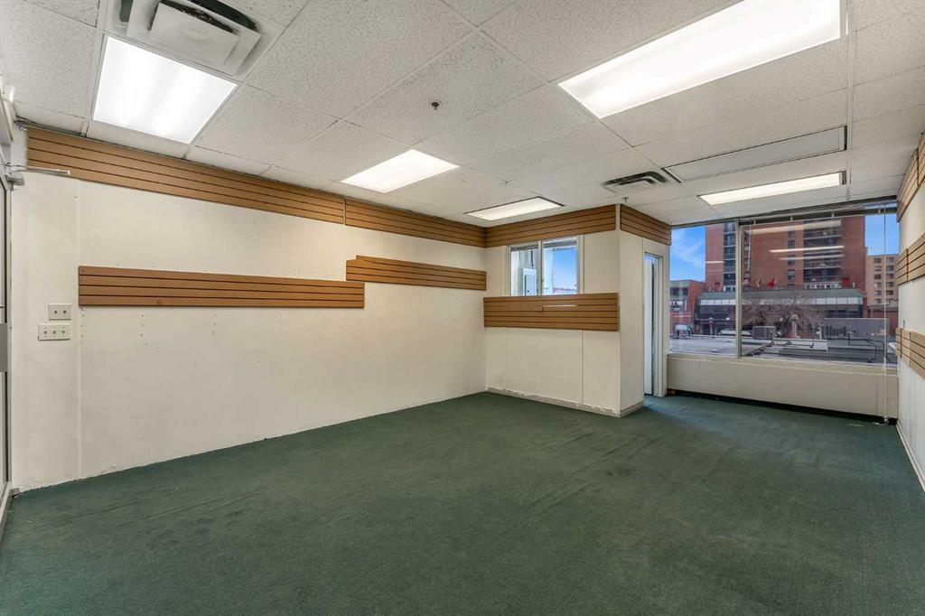 Picture for 246, 328 Centre Street SE