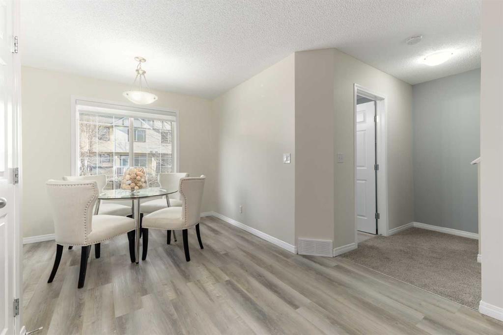 Picture for 126 Everhollow Heights SW