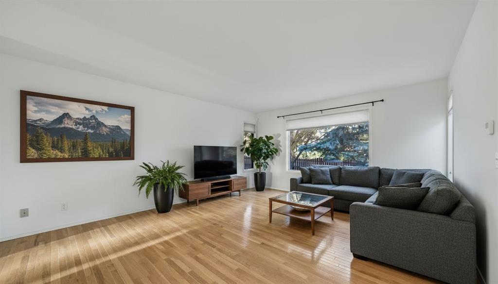 Picture for 11 Coach Side Terrace SW