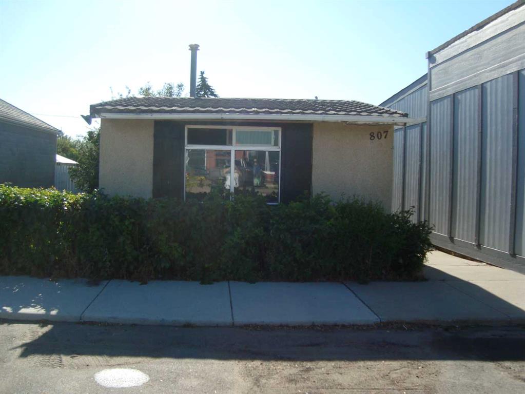 Picture for 807 The Broadway Street 