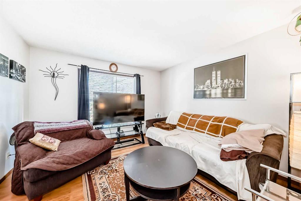 Picture for 27 Martinview Crescent NE