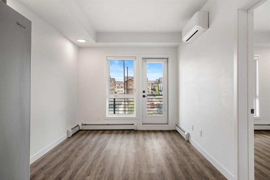 Picture for 2311, 350 Livingston Common NE