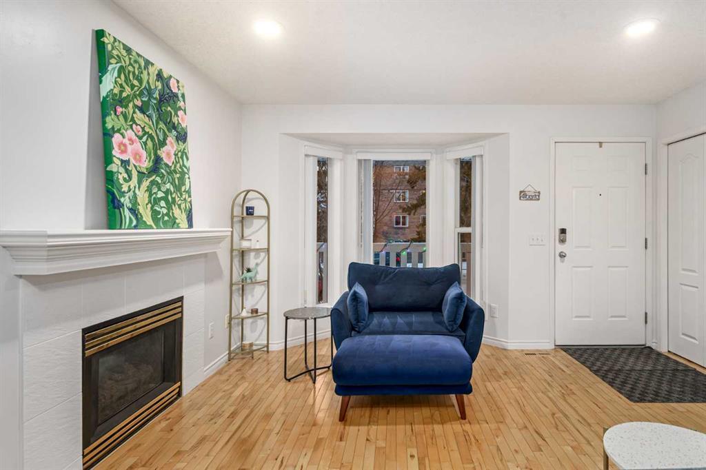 Picture for 432 56 Avenue SW