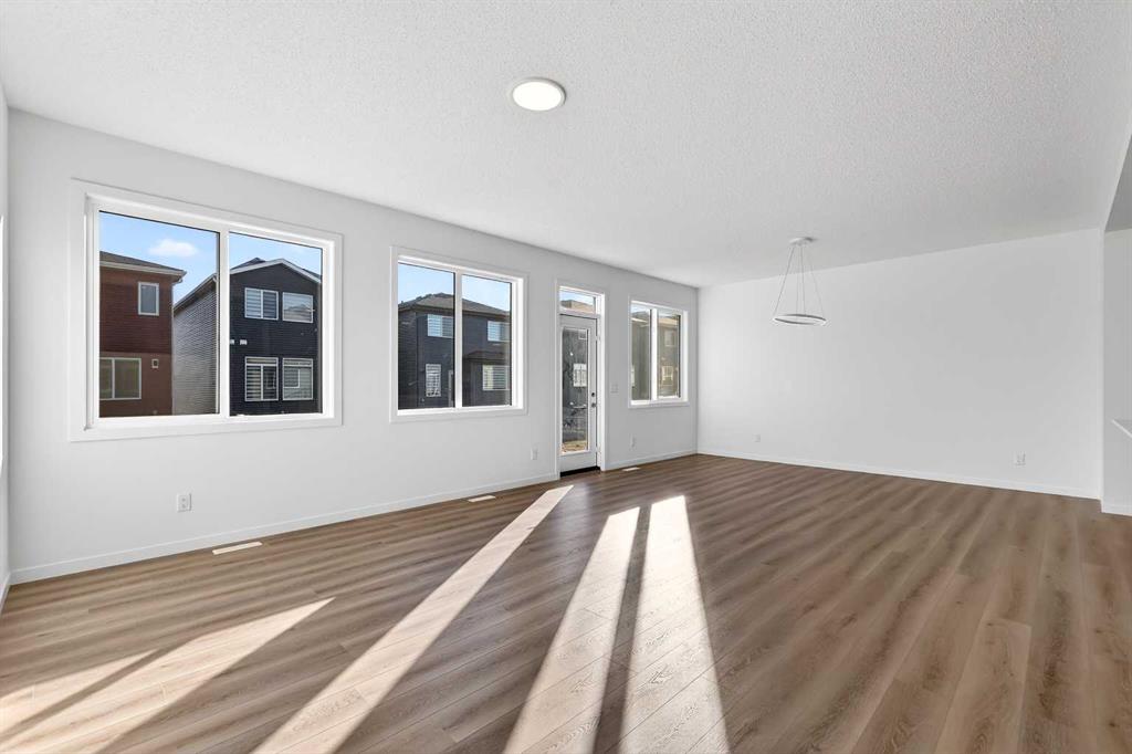 Picture for 20 Corner Glen Green NE