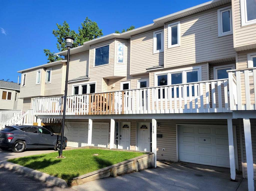 Picture for 215 Killarney Glen Court SW