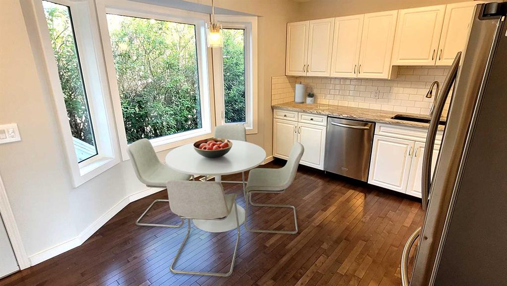 Picture for 215 Killarney Glen Court SW