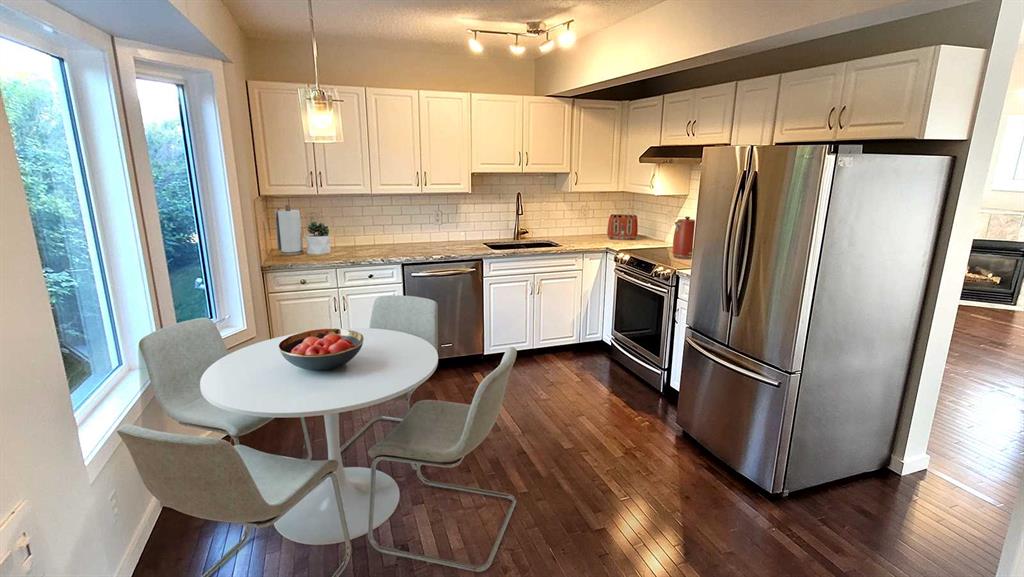 Picture for 215 Killarney Glen Court SW