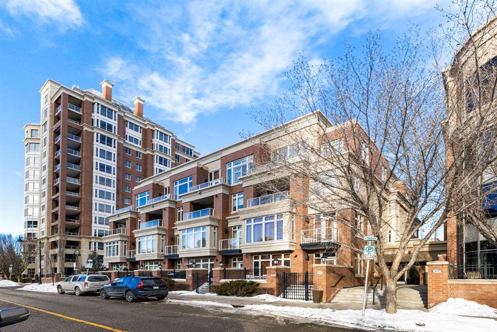 Picture for 404, 660 Eau Claire Avenue SW