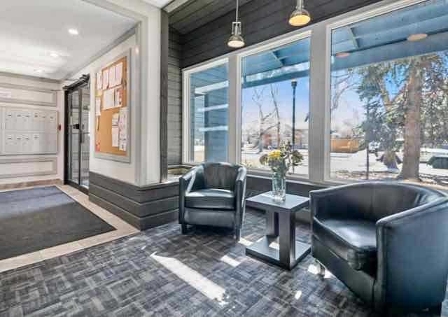 Picture for 203, 234 5 Avenue NE