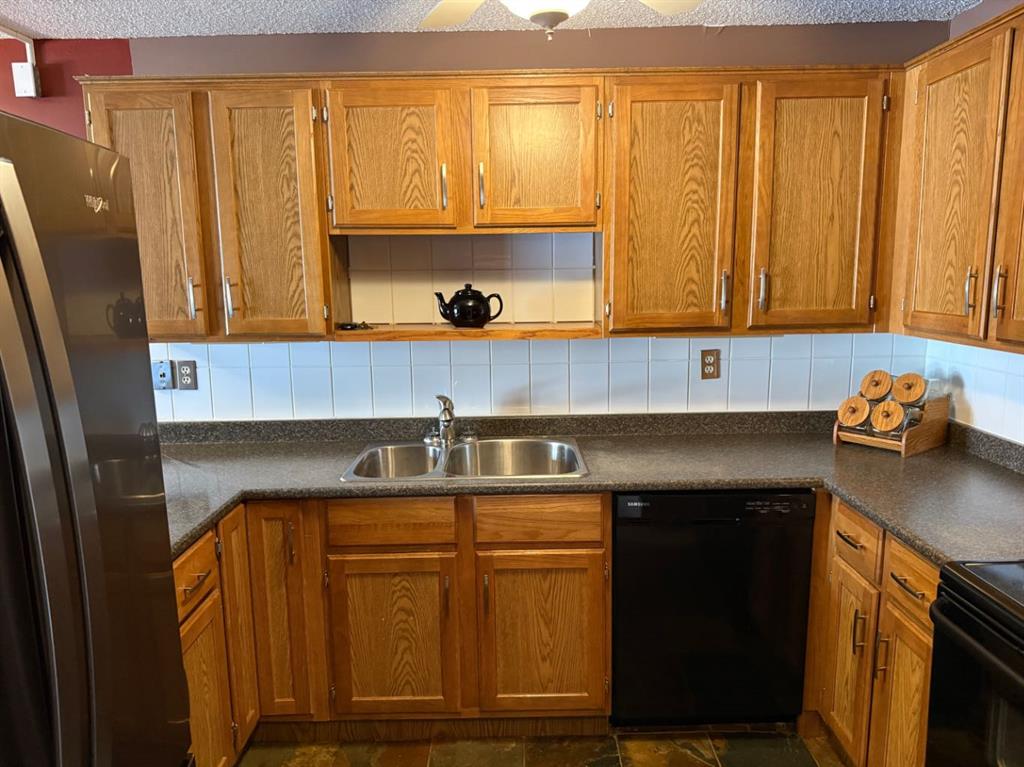 Picture for 203, 234 5 Avenue NE