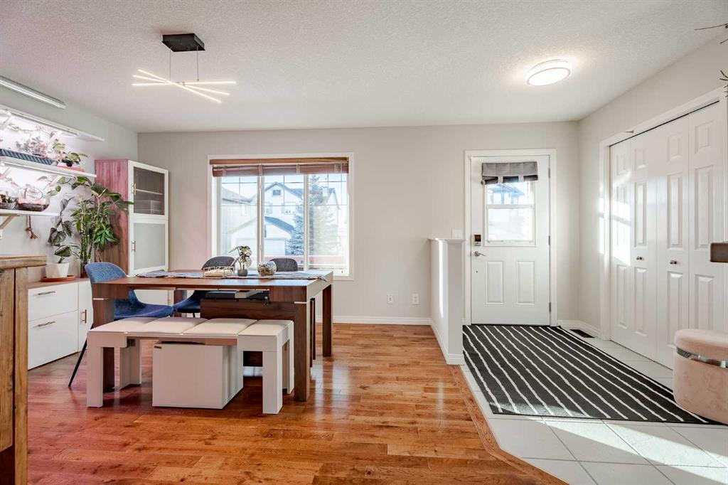 Picture for 42 Bridlecrest Gardens SW