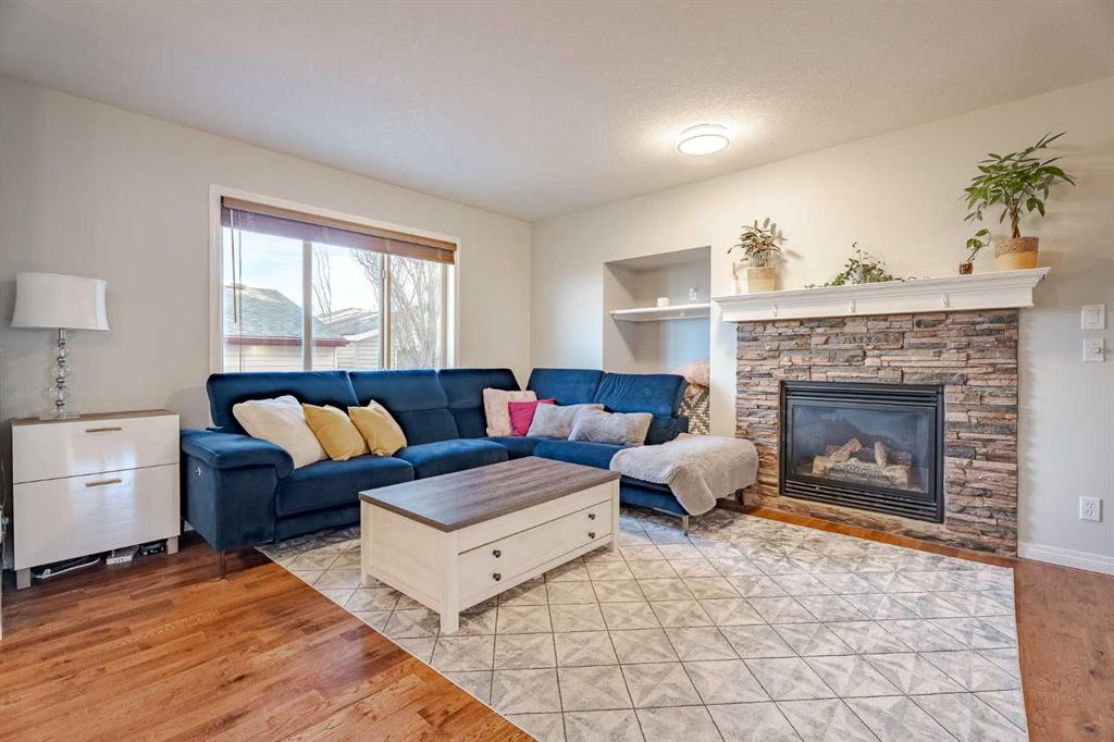 Picture for 42 Bridlecrest Gardens SW