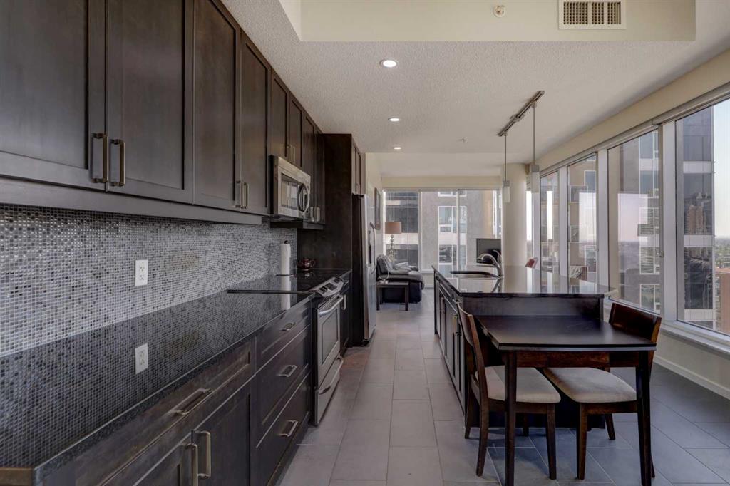 Picture for 1802, 211 13 Avenue SE