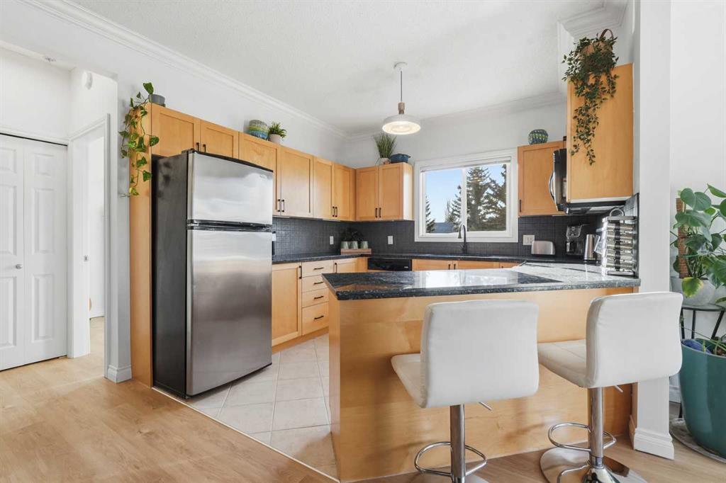 Picture for 203, 11170 30 Street SW