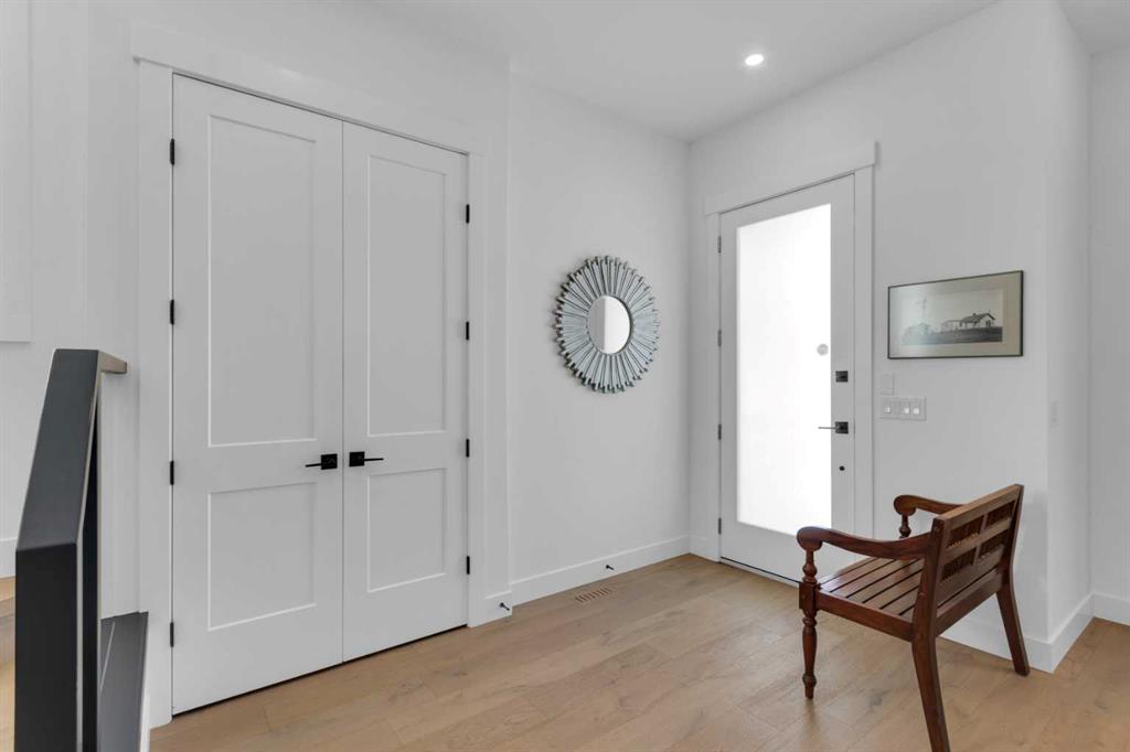 Picture for 704 37 Street SW