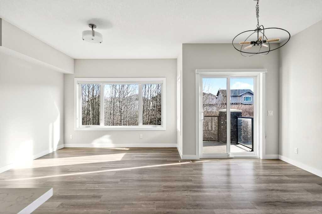 Picture for 168 Crestridge Common SW