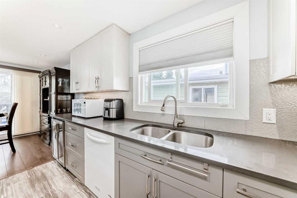 Picture for 52A Queen Alexandra Close SE