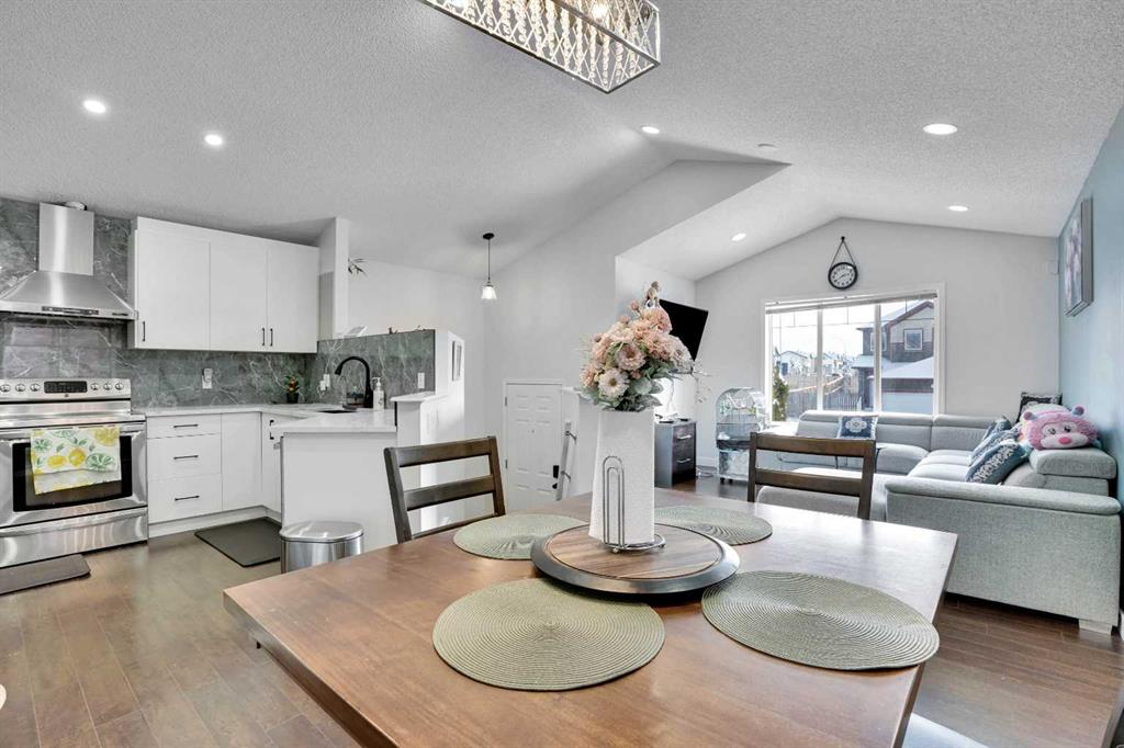 Picture for 141 Saddlecrest Close NE