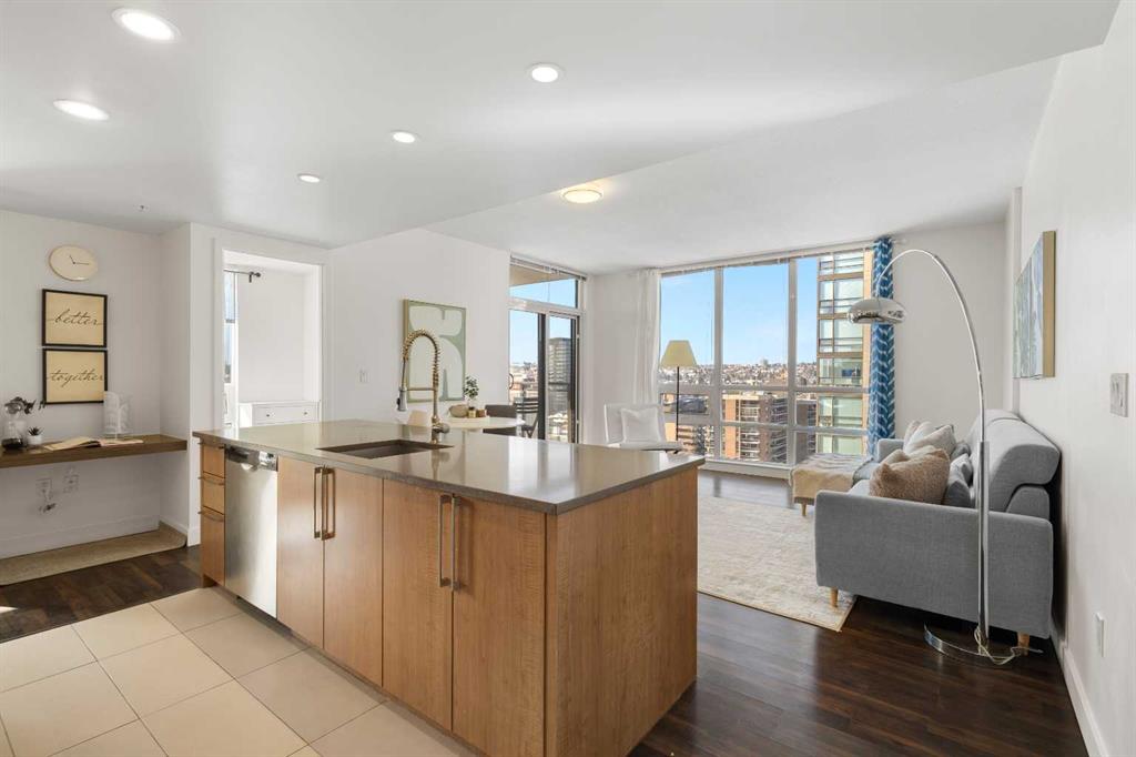 Picture for 1308, 1118 12 Avenue SW