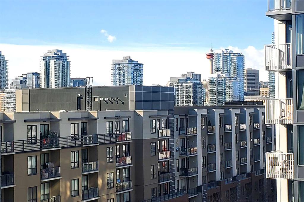 Picture for 718, 46 9 Street NE