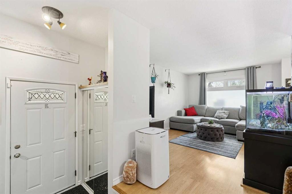 Picture for 128, 6100 4 Avenue NE