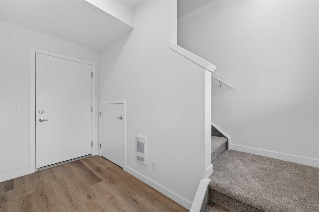 Picture for 32 Red Embers Plaza NE