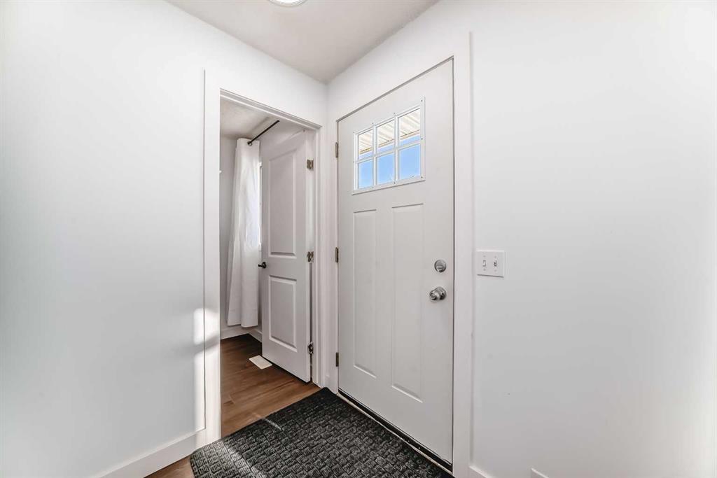 Picture for 60 Erin Mount Crescent SE