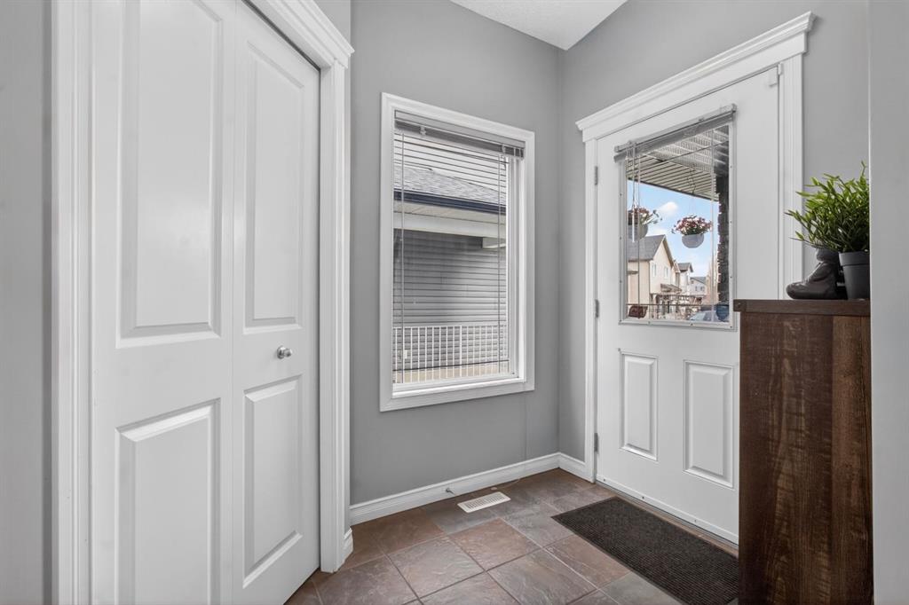 Picture for 98 Evanscove Circle NW