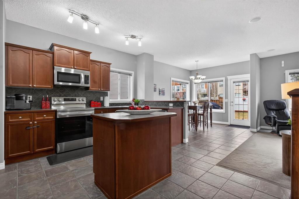 Picture for 98 Evanscove Circle NW