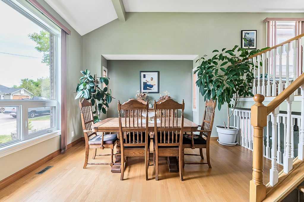 Picture for 141 Shawfield Way SW