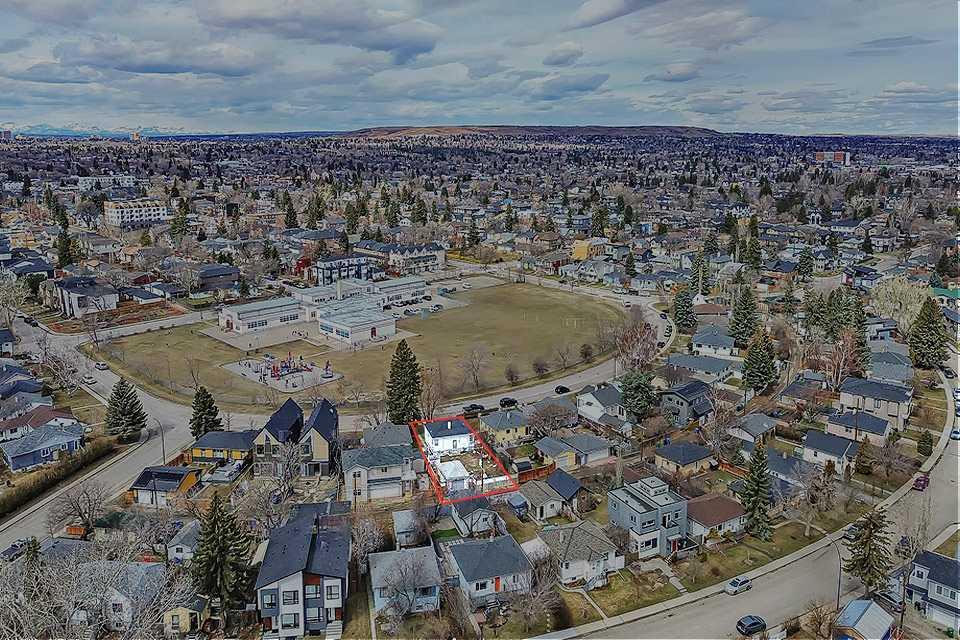 Picture for 1914 5 Street NE