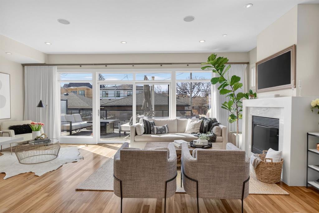 Picture for 2011 43 Avenue SW