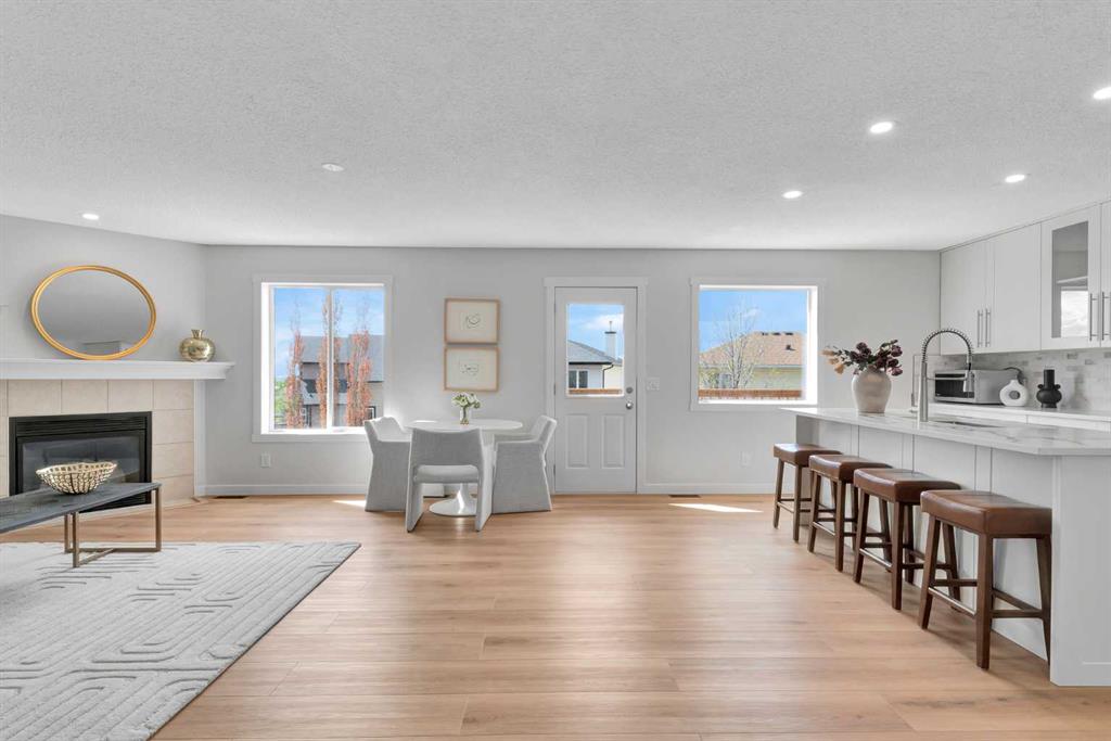 Picture for 214 Royal Birch View NW