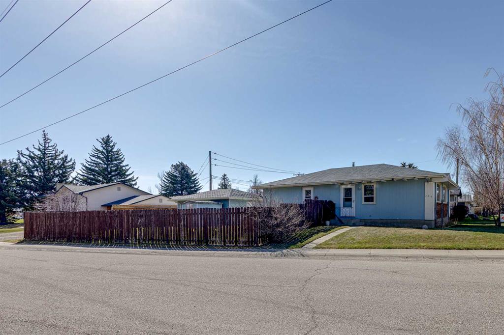 Picture for 226 Huntington Close NE