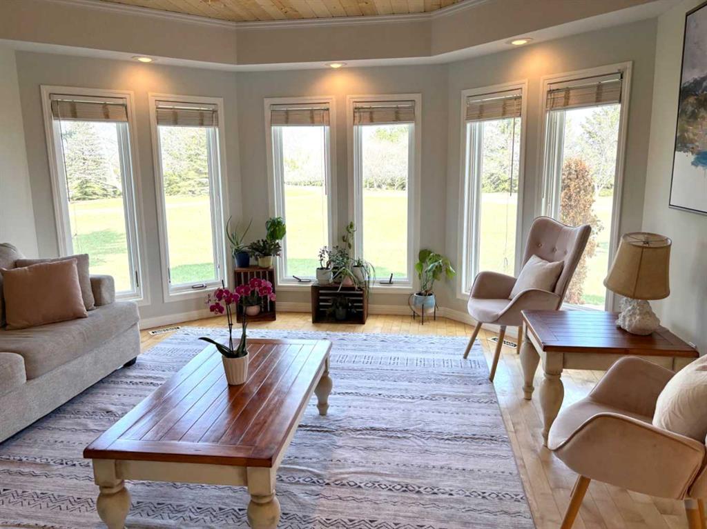 Picture for 40032 Range Road 220  