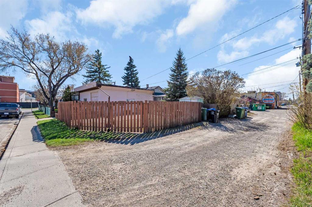 Picture for 426 8 Avenue NE