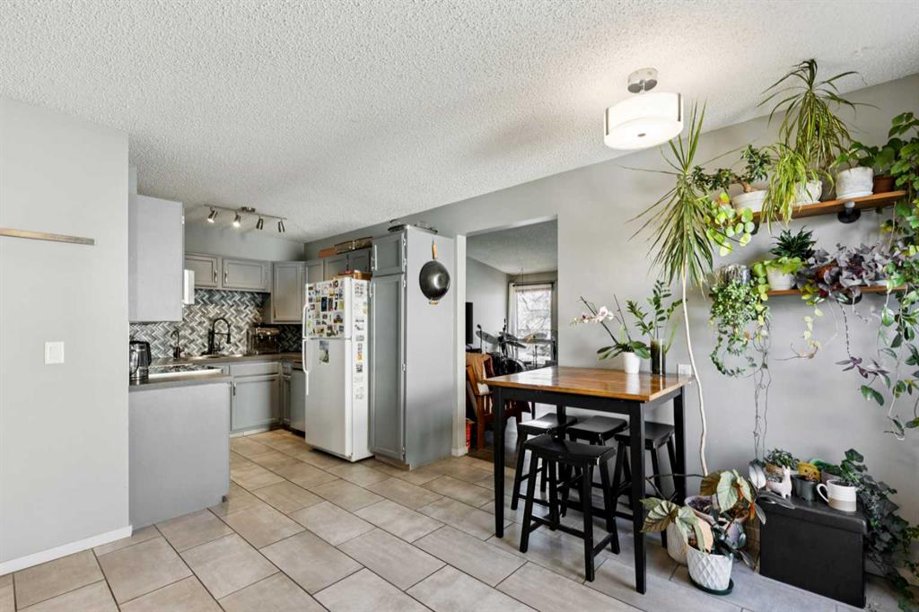 Picture for 68 Templegreen Bay NE