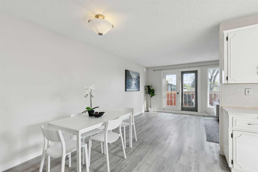 Picture for 1121 Berkley Drive NW