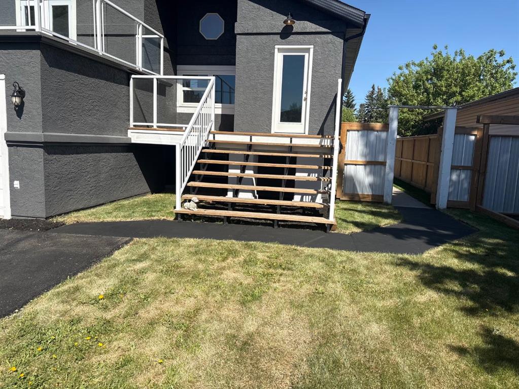 Picture for 1629 Athabasca Street 