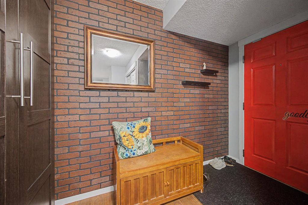 Picture for 3312, 279 Copperpond Common SE