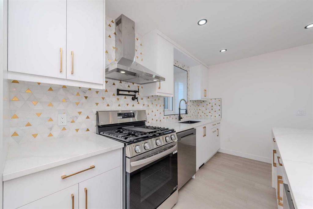 Picture for 93 Coral Reef Crescent NE