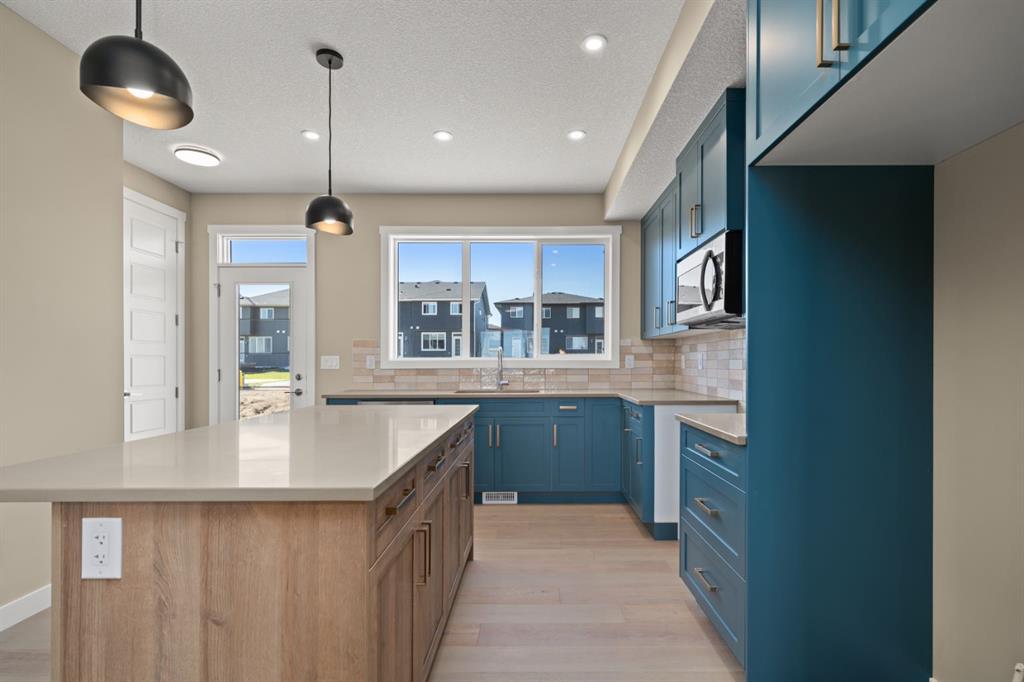 Picture for 676 Sora Boulevard SE