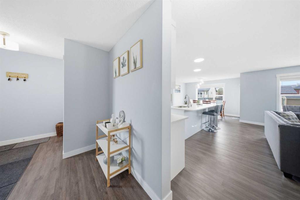 Picture for 19 MARTHA'S MEADOW Close 