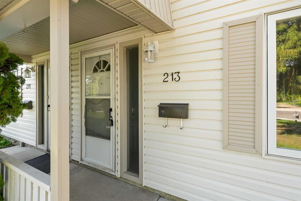 Picture for 213, 5831 57 Street 