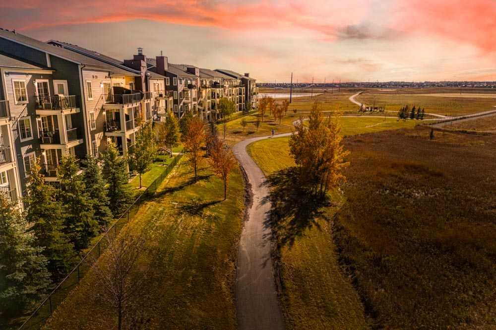 Picture for 4106, 99 Copperstone Park SE