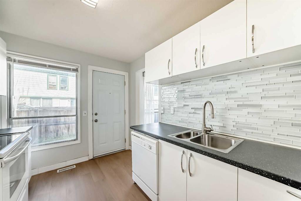 Picture for 120 Pennsylvania Road SE