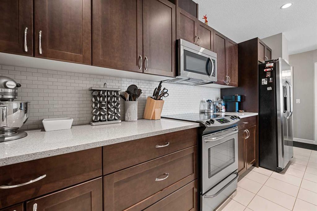 Picture for 1708, 211 13 Avenue SE